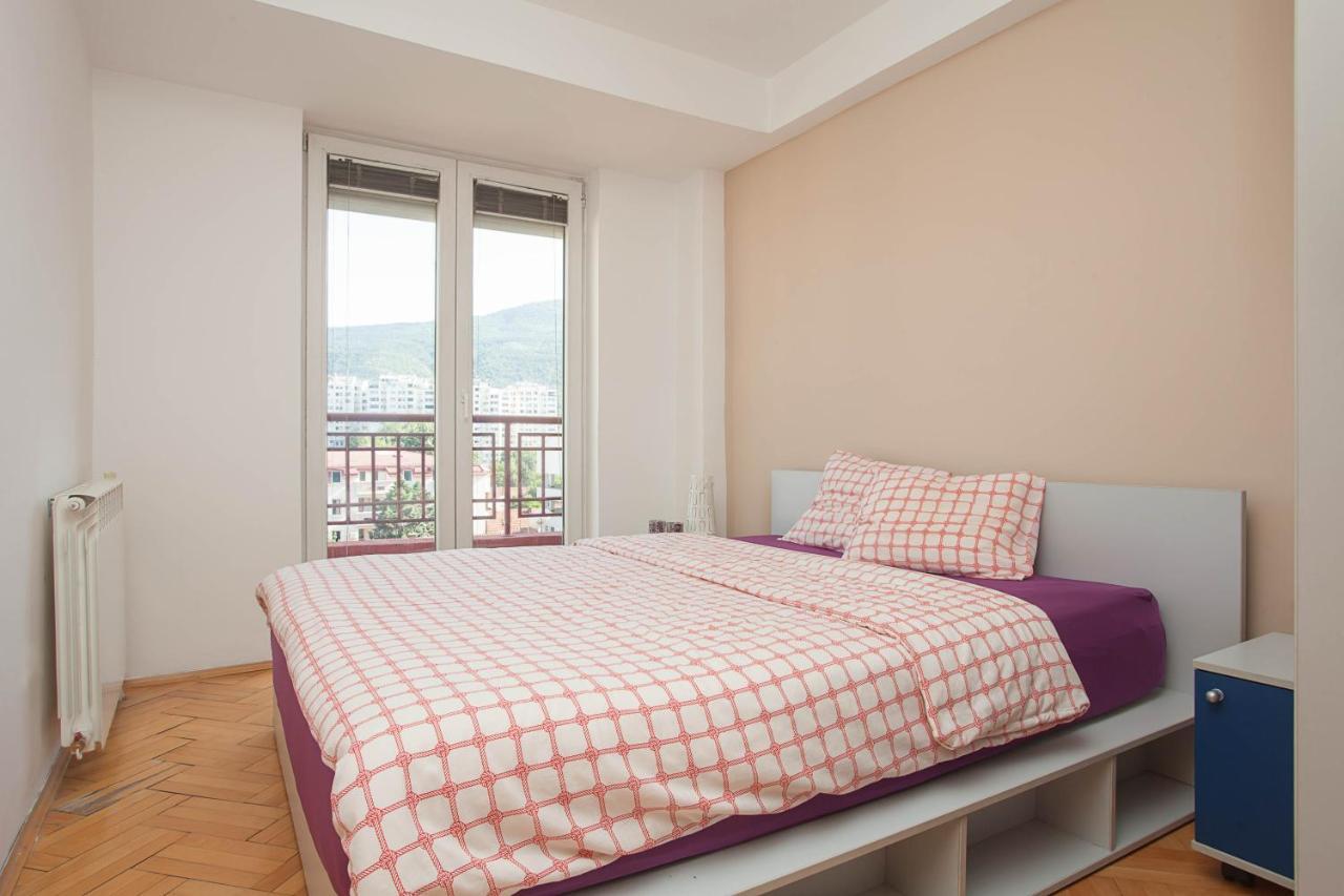 Red Apartment Σκόπια Εξωτερικό φωτογραφία
